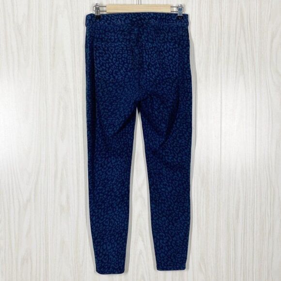 Spanx | Jean-Ish Legging In Denim Leopard Medium - Picture 2 of 8